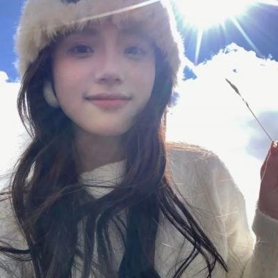 秋霞